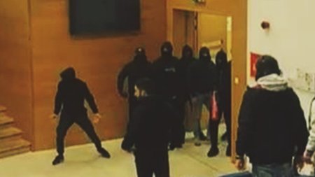 a89d20f9-e2ee-4022-941d-47d16ee48a76.width-750