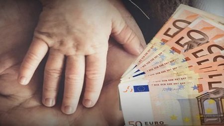 f9d8acab-656d-47b8-99e5-673bcd101d0d_ecb94410-.width-750