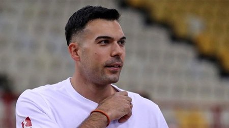 sloukas1