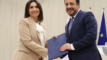 ΡΑΟΥΝΑ ΧΡΙΣΤΟΔΟΥΛΙΔΗΣ