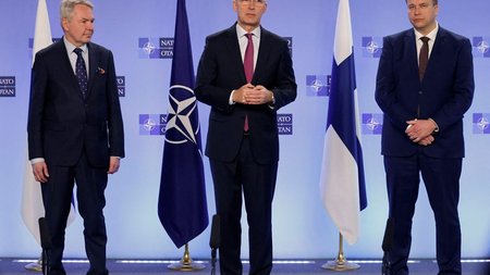 2023-03-20T134024Z_1742296657_RC2PXZ9GXEED_RTRMADP_5_NATO-NORDICS-FINLAND-1024x728