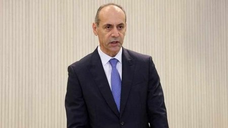 marios-xartsiotis-pos-sxoliazei