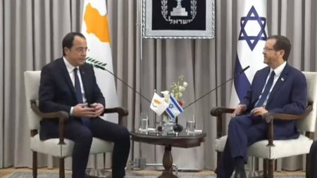 KhRISTODOULIDES_KhERTZOGK.width-800