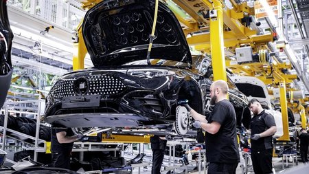 AYTOKINHTOBIOMHXANIA