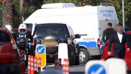 TOYRKOKYPRIOS-DIKASTHRIO