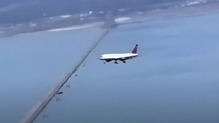 airplane-1024x562-1-768x422