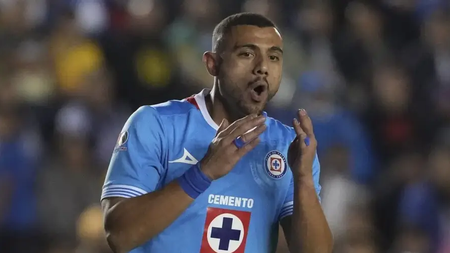 Giorgos-Giakoumakis-1200x800