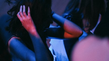 peter-bucks-BZVt3h4WJeY-unsplash