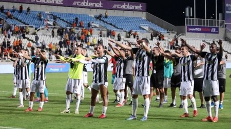 aek_apoel_0
