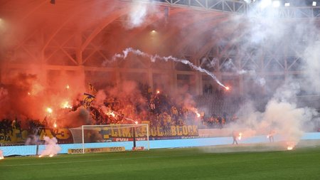 AP24024757934516-1568x1045