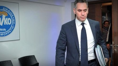 NIKOLAS-PAPADOPOYLOS-2-760x475