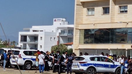 67b310b02d2735d10f6aac93a9793773