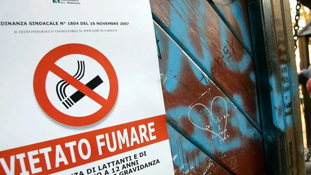 pinakida-kapnisma-italia-900x600