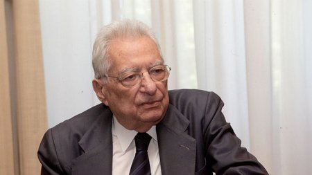 petros_moliviatisarthrou