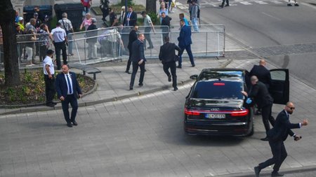 robert-fico-pirobolismoi