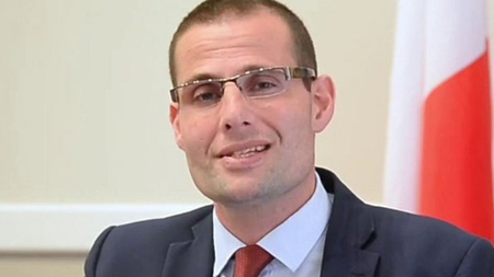 9035fd7c-3a00-4ea6-8c00-39c82ad87538.jpg