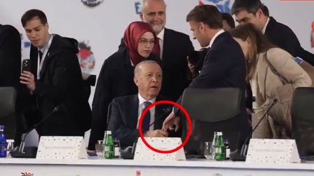 erdogan-macron-xrm (1)