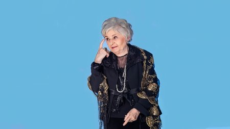 ΕΦΗ ΠΑΠΑΘΕΟΔΩΡΟΥ 1