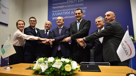 cea631c0-5a40-4d49-98b5-a184f3e05b76.jpg
