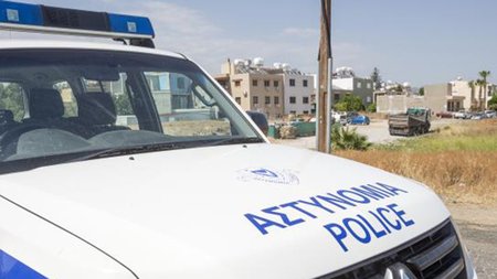 tfukyfvluygu-1_2095_orig