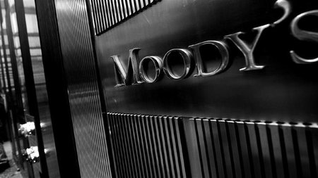1470972-moody