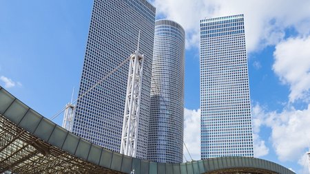 arthrou-Azrieli-Center