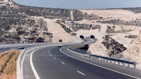 59b66c25df3ffbbf5bae90af96675052