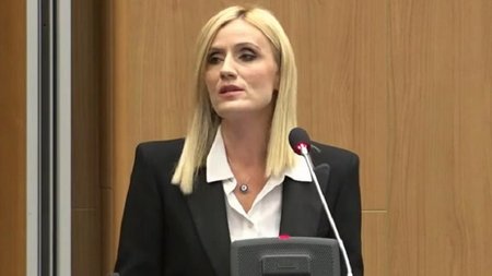 ΦΩΤΕΙΝΗ ΤΣΙΡΙΔΟΥ