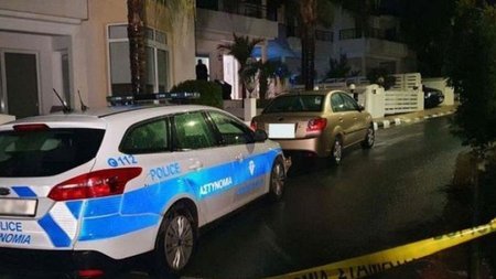 b_b_sizigoktonia_tremithousas