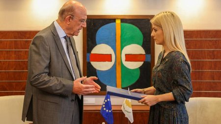 makis_keraynos_annita_dimitrioy