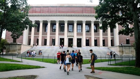 harvard-panepistimio-mak1