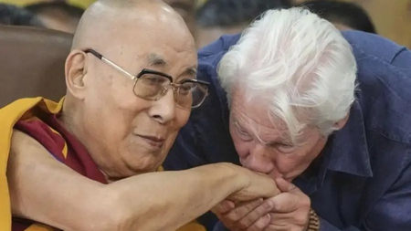 AP25187168243232-640x426