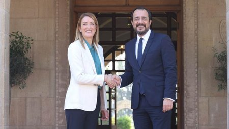 romperta_metsola_nikos_hristodoylidis_2