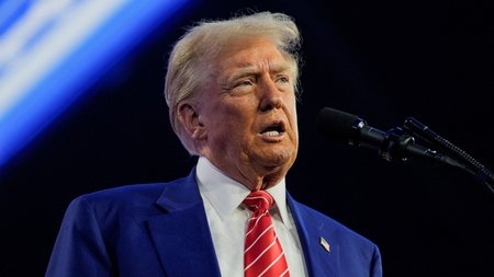 2025-01-03T102540Z_1551983906_RC2GUBA0M7HW_RTRMADP_3_USA-TRUMP-ENERGY-1